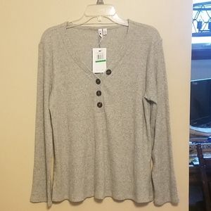 NWT Cable & Gauge Knitted Top